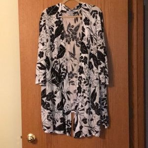 Black an white overpiece